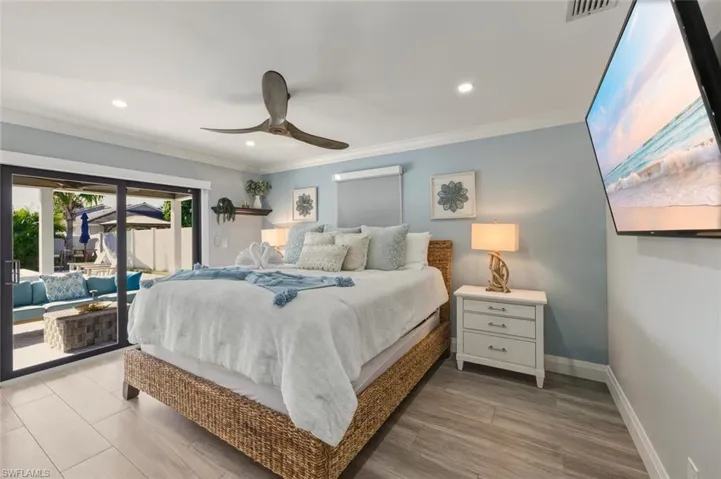 530 108th Ave N, Naples, Florida 34108