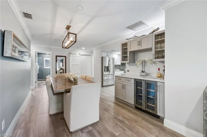 530 108th Ave N, Naples, Florida 34108