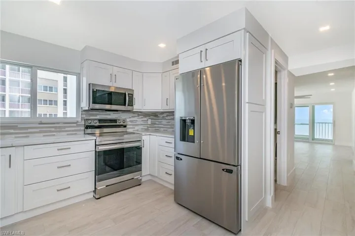 New Cabinets & Stainless Appliances!