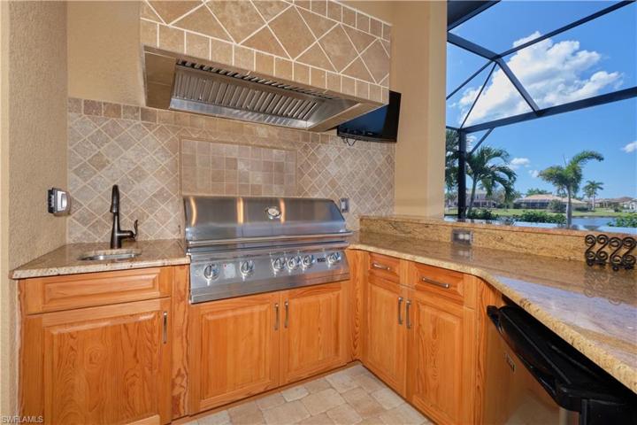 Outdoor Kitchen