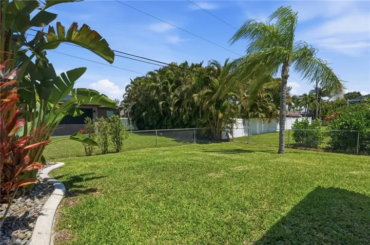 2103 Sw 30th Ter, Cape Coral, Florida 33914