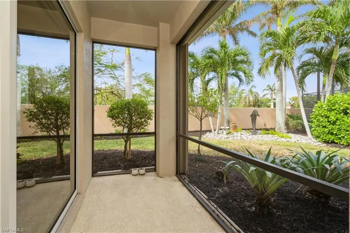 Access to screened lanai from the guest bedroom suite