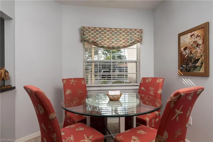 Kitchen Dining area