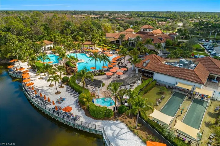 9719  Acqua  CT, Naples, FL 34113