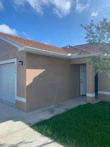 Both units have gutters