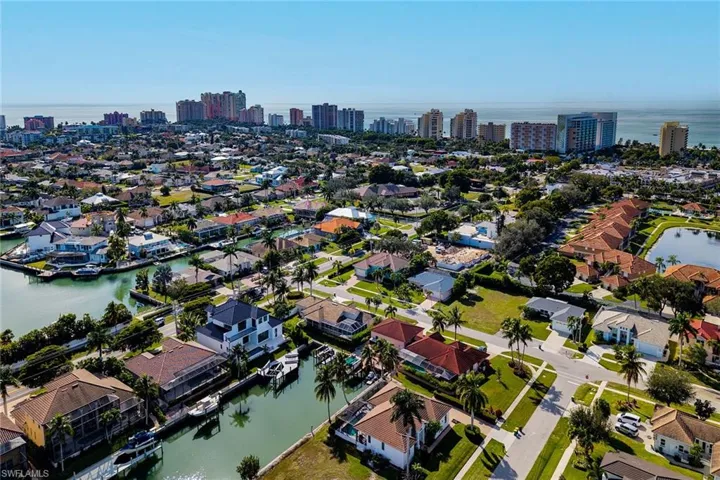 1108  Winterberry  DR, Marco Island, FL 34145