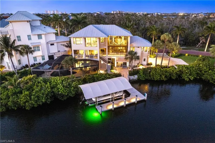 225 Bayfront Dr, Bonita Springs, Florida 34134