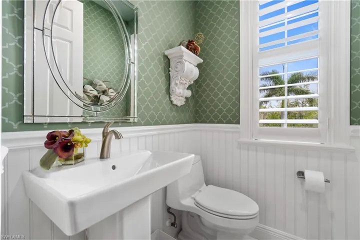 225 Bayfront Dr, Bonita Springs, Florida 34134