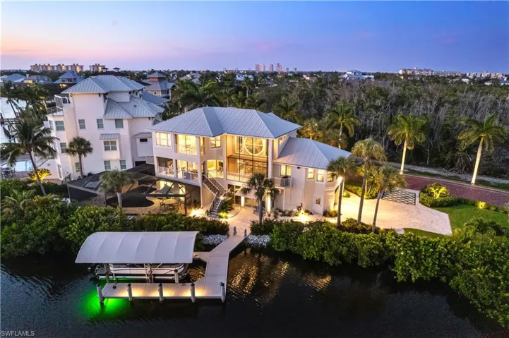 225 Bayfront Dr, Bonita Springs, Florida 34134