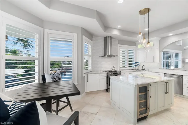 225 Bayfront Dr, Bonita Springs, Florida 34134