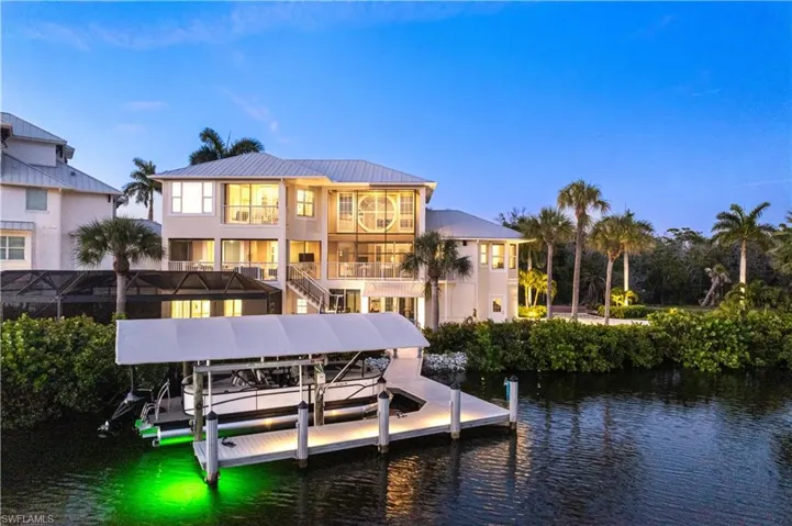 225 Bayfront Dr, Bonita Springs, Florida 34134