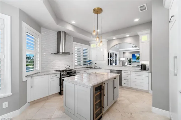 225 Bayfront Dr, Bonita Springs, Florida 34134