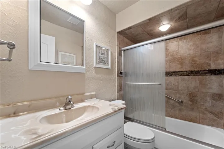 8430 Charter Club Cir 3, Fort Myers, Florida 33919
