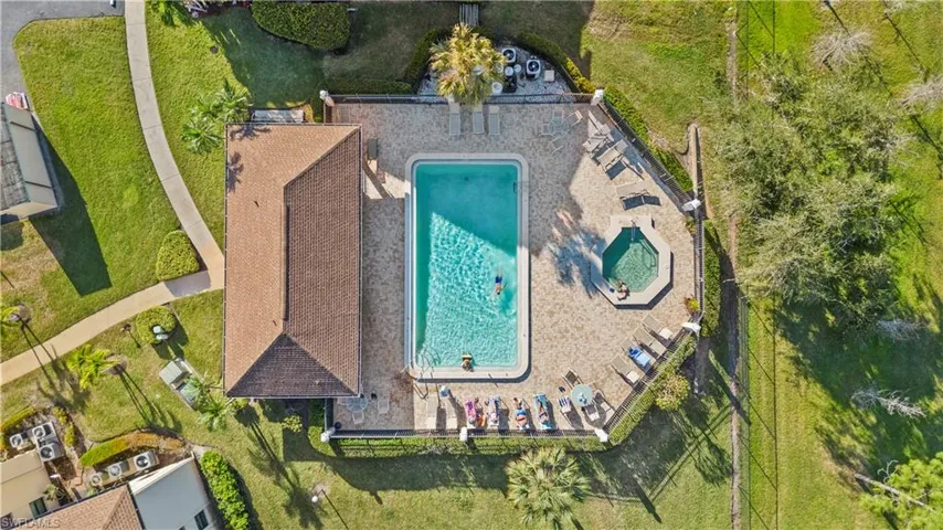 8430 Charter Club Cir 3, Fort Myers, Florida 33919