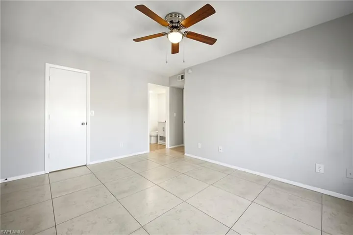 132  Santa Clara  DR, Naples, FL 34104