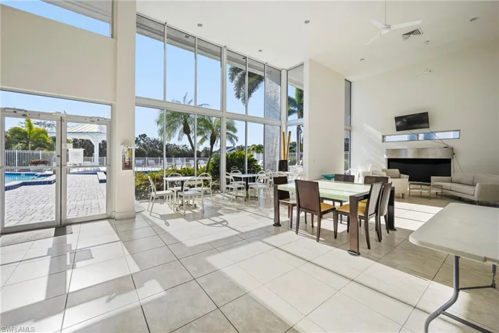 132  Santa Clara  DR, Naples, FL 34104