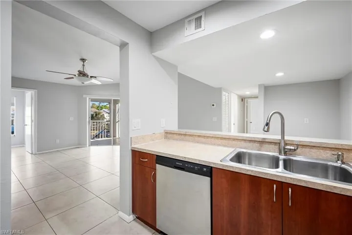 132  Santa Clara  DR, Naples, FL 34104