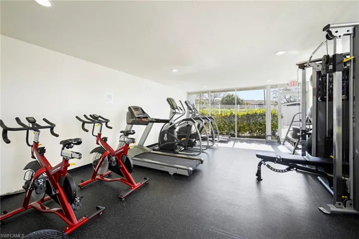 132  Santa Clara  DR, Naples, FL 34104