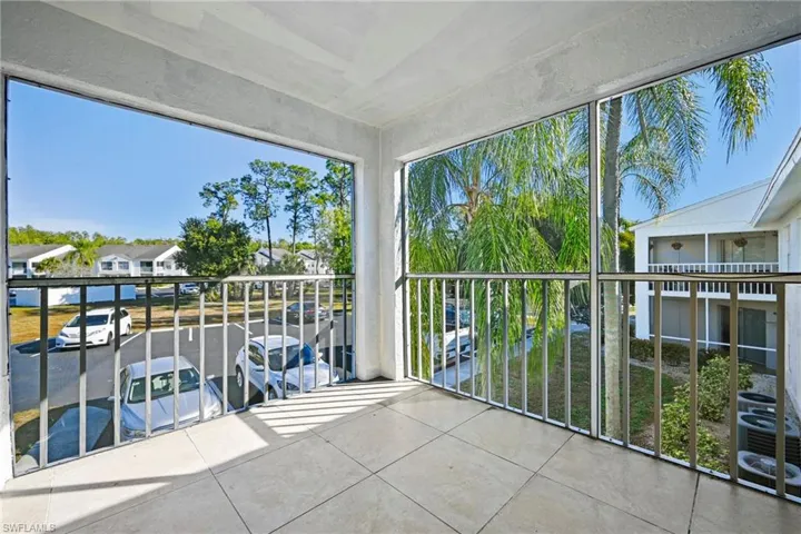 132  Santa Clara  DR, Naples, FL 34104