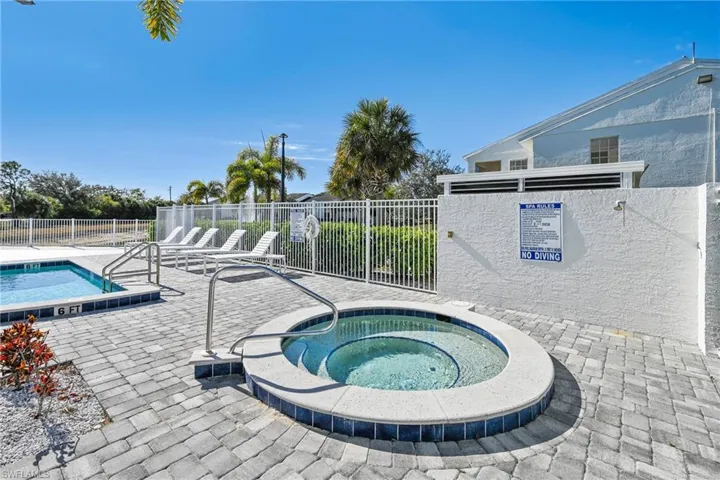 132  Santa Clara  DR, Naples, FL 34104