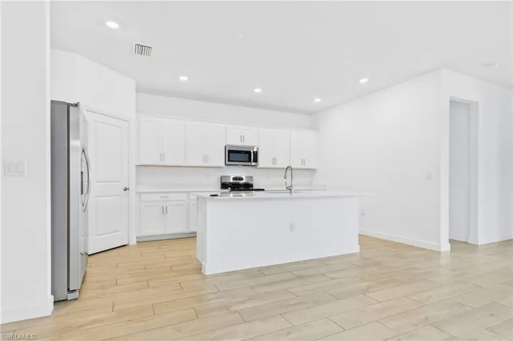 11091 Canopy Loop, Fort Myers, Florida 33913