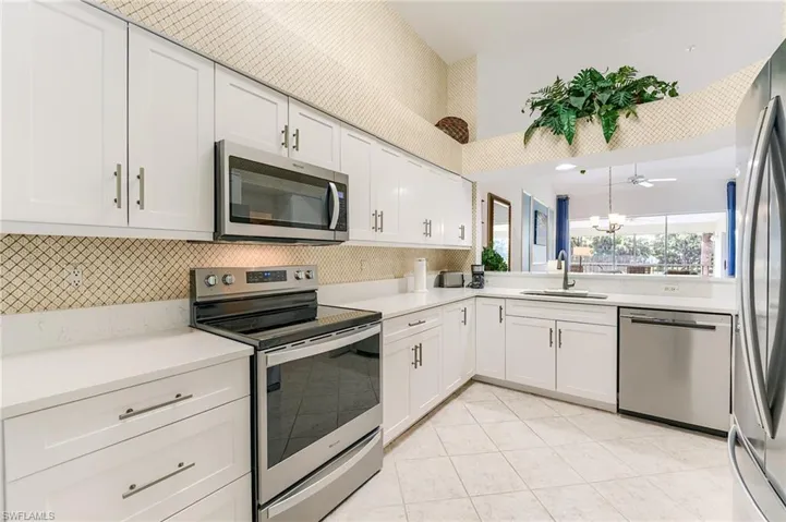 1940  Willow Bend  CIR, Naples, FL 34109