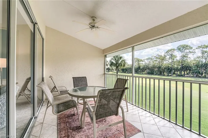 1940  Willow Bend  CIR, Naples, FL 34109