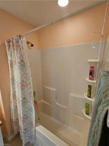 Bathroom with shower / bath combo