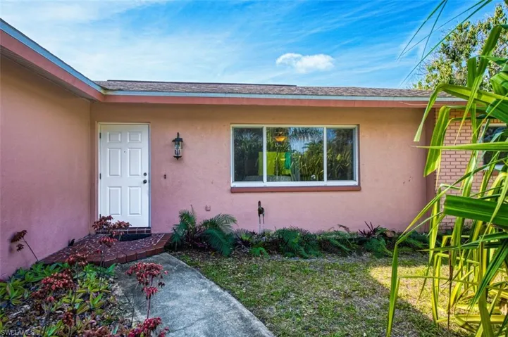 2230  Flora  AVE, Fort Myers, FL 33907