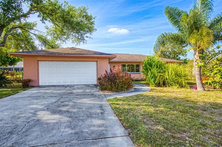 2230  Flora  AVE, Fort Myers, FL 33907