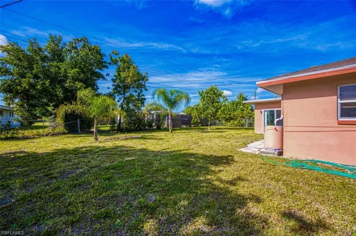 2230  Flora  AVE, Fort Myers, FL 33907