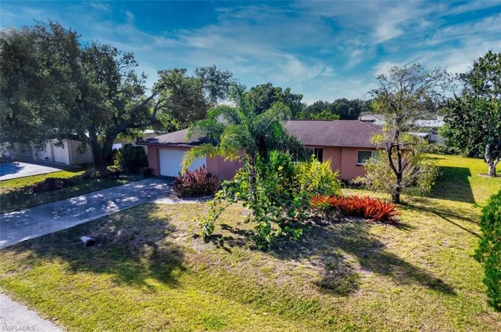 2230  Flora  AVE, Fort Myers, FL 33907