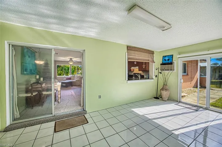 2230  Flora  AVE, Fort Myers, FL 33907