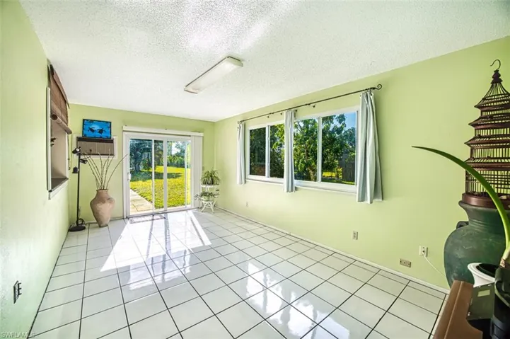 2230  Flora  AVE, Fort Myers, FL 33907
