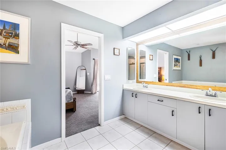 5501 Harbour Castle Dr, Fort Myers, Florida 33907