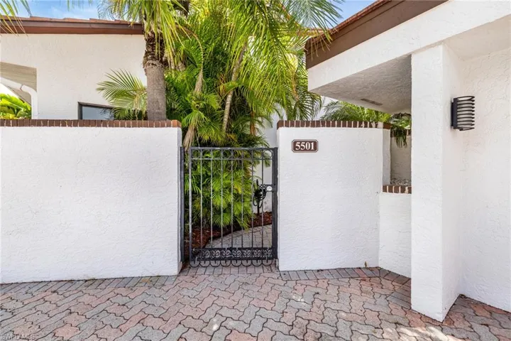 5501 Harbour Castle Dr, Fort Myers, Florida 33907