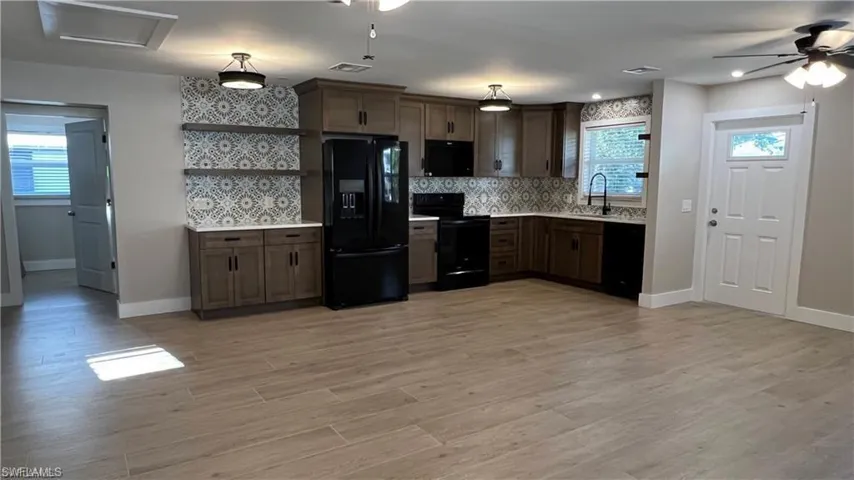 787 104th Ave N, Naples, Florida 34108