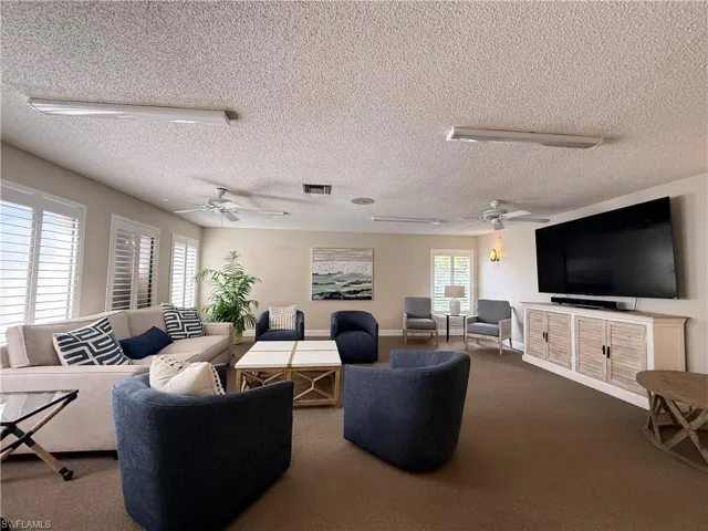 1087 Forest Lakes Dr 306, Naples, Florida 34105