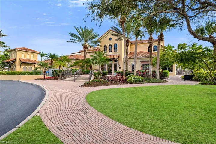 1285 Rialto Way 102, Naples, Florida 34114