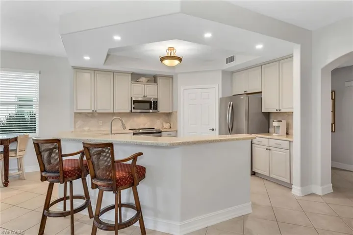 1285 Rialto Way 102, Naples, Florida 34114