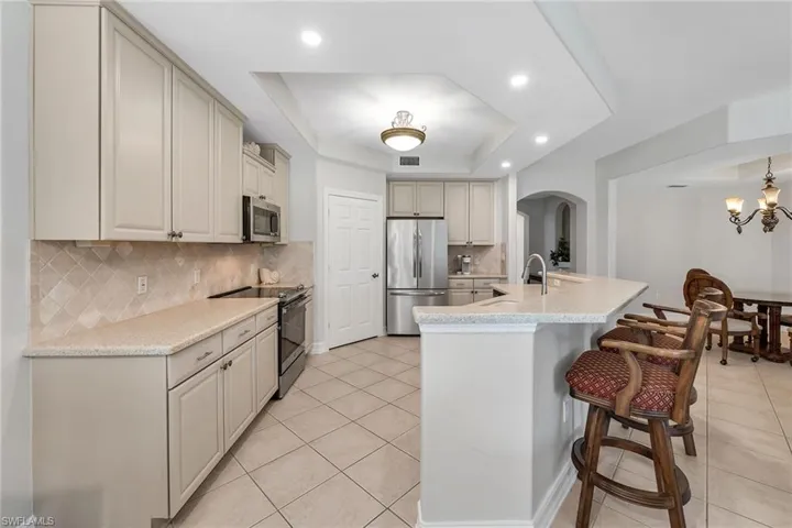 1285 Rialto Way 102, Naples, Florida 34114