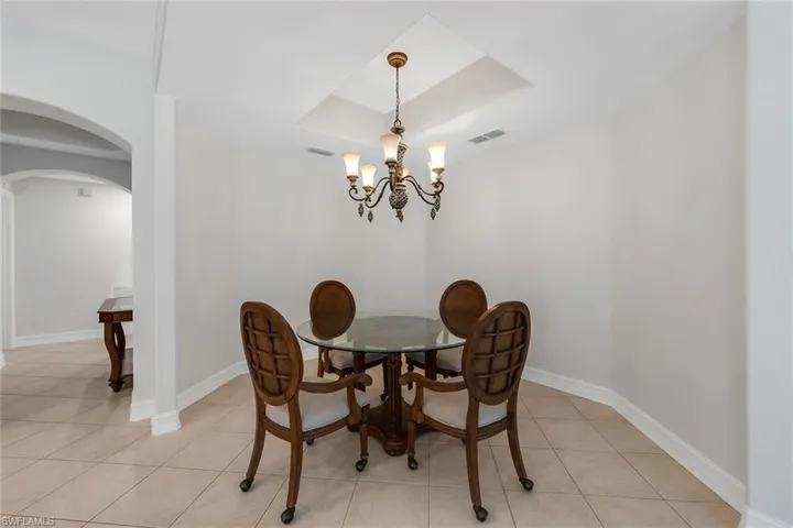 1285 Rialto Way 102, Naples, Florida 34114