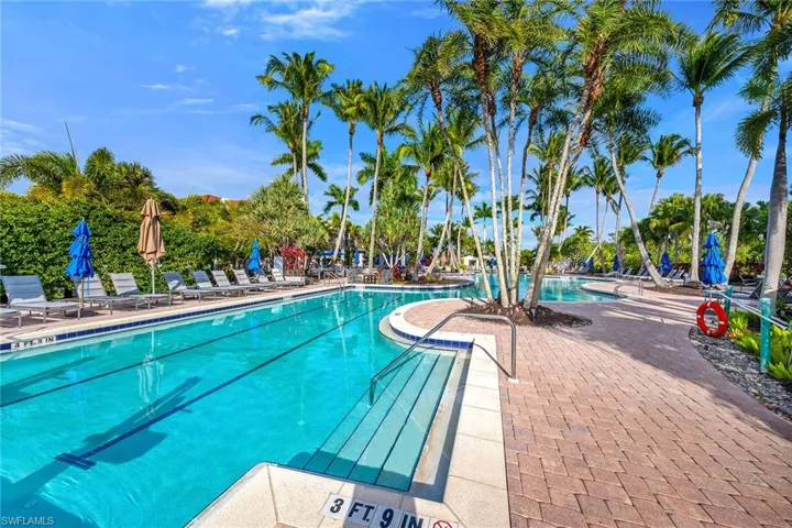 1285 Rialto Way 102, Naples, Florida 34114