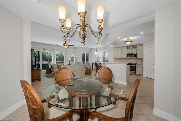 1285 Rialto Way 102, Naples, Florida 34114