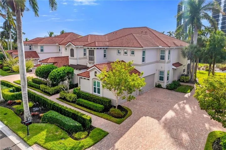1285 Rialto Way 102, Naples, Florida 34114