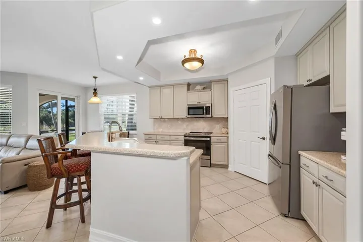1285 Rialto Way 102, Naples, Florida 34114