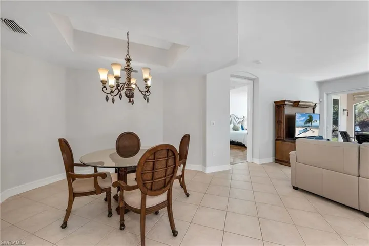 1285 Rialto Way 102, Naples, Florida 34114