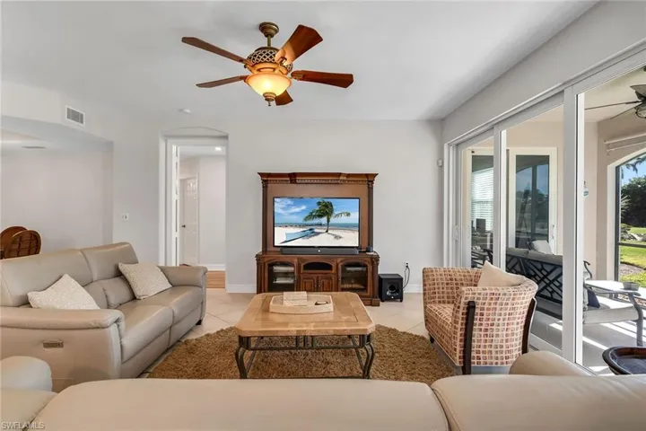 1285 Rialto Way 102, Naples, Florida 34114