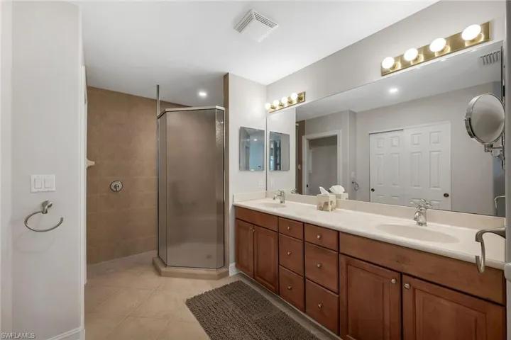 1285 Rialto Way 102, Naples, Florida 34114