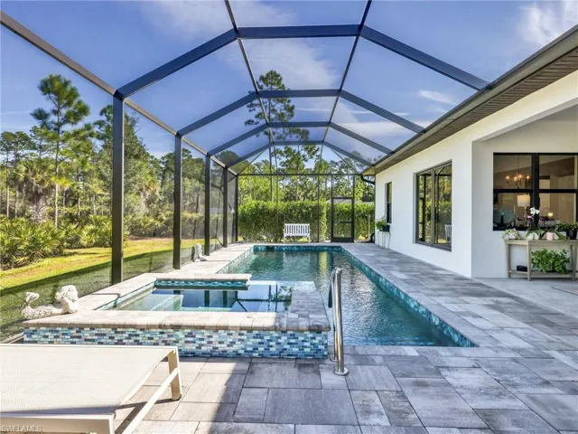 Pool & Spa With Privacy Hedges